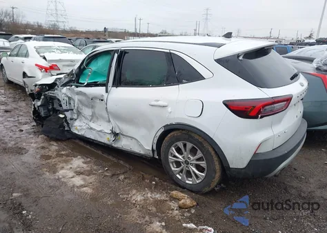 2024 Ford Escape Active z USA, uszkodzony, nr VIN 1FMCU0GN4RUB54912